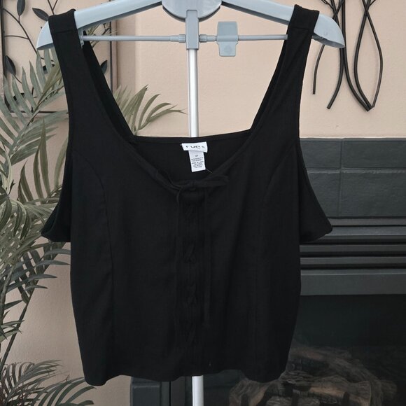 NWT Rue + sz 3X black criss cross tie front crop top - Picture 1 of 5